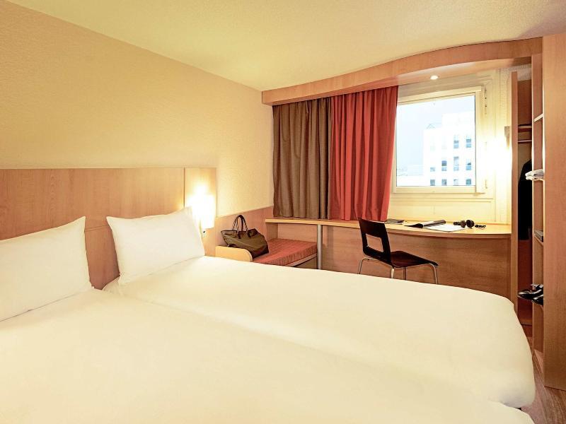 Ibis Budget Loriol เลอปูแซง ภายนอก รูปภาพ