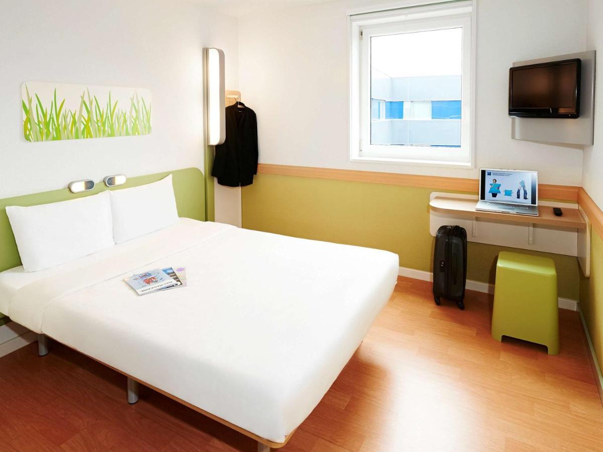Ibis Budget Loriol เลอปูแซง ภายนอก รูปภาพ