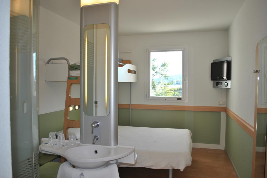 Ibis Budget Loriol เลอปูแซง ภายนอก รูปภาพ
