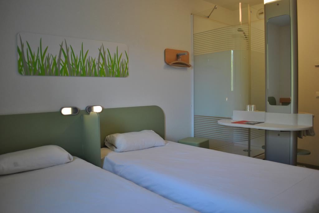 Ibis Budget Loriol เลอปูแซง ภายนอก รูปภาพ